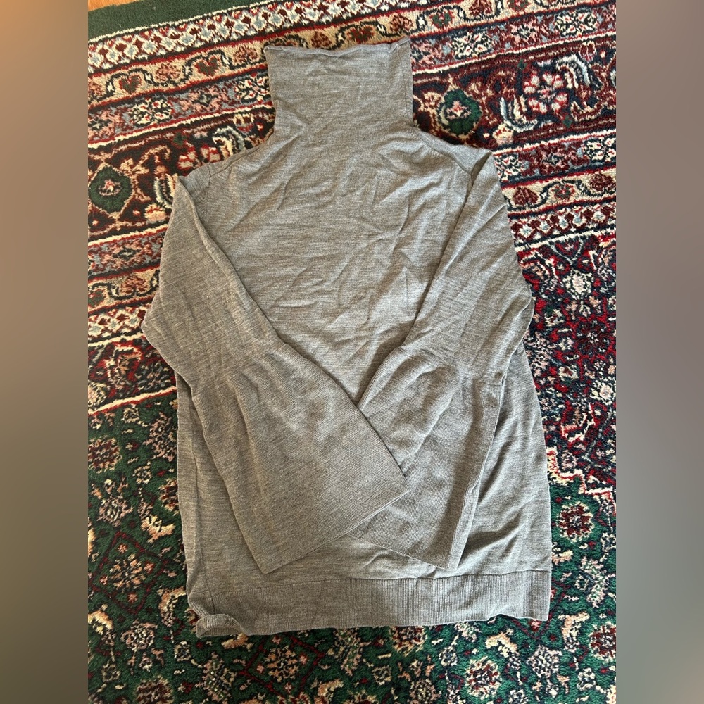 Ann Taylor Medium Light Gray Knit Turtleneck Sweater